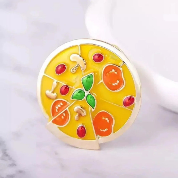VQ Pizza Brooch - Picture 1 of 4